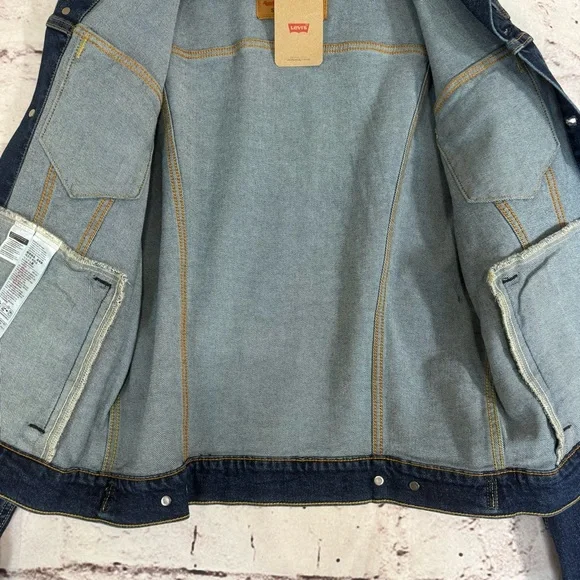 NWT Levi’s Denim Jean Trucker Jacket - Size Medium - Picture 5 of 12